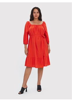Vero Moda Curve Sukienka codzienna Giana 10266024 Czerwony Regular Fit ze sklepu MODIVO w kategorii Sukienki - zdjęcie 150483465