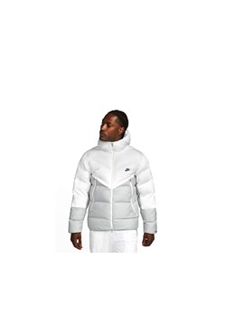 Męska kurtka Nike Storm-FIT Windrunner DV5121-100 ansport.pl ze sklepu ansport w kategorii Kurtki męskie - zdjęcie 150615999