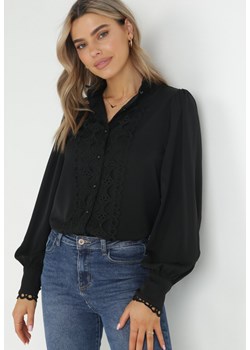 Czarna Koszula z Koronką i Perłami Cassa ze sklepu Born2be Odzież w kategorii Koszule damskie - zdjęcie 150720188