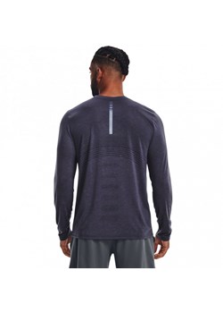 Męski longsleeve do biegania Under Armour UA BREEZE LONG SLEEVE ze sklepu Sportstylestory.com w kategorii T-shirty męskie - zdjęcie 150758517