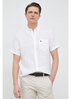 Lacoste koszula lniana kolor biały regular z kołnierzykiem button-down ze sklepu ANSWEAR.com w kategorii Koszule męskie - zdjęcie 150852146