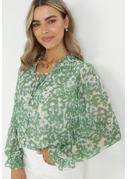 Zielona Koszula z Ozdobnymi Guzikami i Wiązaniem przy Dekolcie Alaiya ze sklepu Born2be Odzież w kategorii Koszule damskie - zdjęcie 150857656