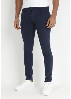 Granatowe Spodnie Slim Ridhi ze sklepu Born2be Odzież w kategorii Spodnie męskie - zdjęcie 150878438