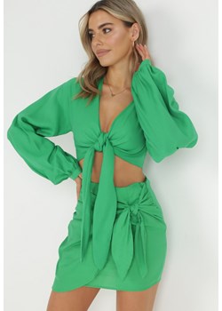 Zielony 2-częściowy Komplet z Bluzką i Spódnicą Zdobionych Wiązaniem Elistra ze sklepu Born2be Odzież w kategorii Komplety i garnitury damskie - zdjęcie 150883077
