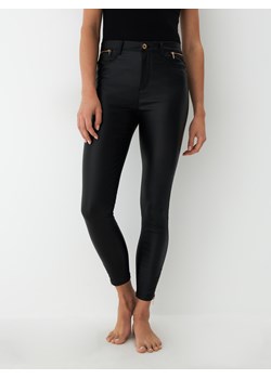 Mohito - Jeansy skinny fit - Czarny ze sklepu Mohito w kategorii Jeansy damskie - zdjęcie 150896708