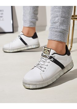 Royalfashion Sportowe buty damskie w kolorze białym z czarnymi wstawkami Asxa ze sklepu royalfashion.pl w kategorii Trampki damskie - zdjęcie 150905077
