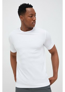 Calvin Klein Performance t-shirt treningowy Essentials kolor biały z nadrukiem ze sklepu ANSWEAR.com w kategorii T-shirty męskie - zdjęcie 151053819