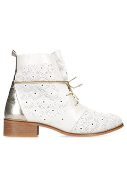 Białe botki damskie Kinsley ze skóry licowej ażurowanej, Konopka Shoes ze sklepu Konopka Shoes w kategorii Botki - zdjęcie 151063736