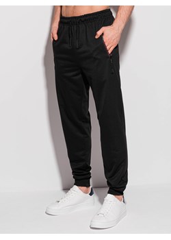 Spodnie męskie dresowe 1330P - czarne ze sklepu Edoti w kategorii Spodnie męskie - zdjęcie 151091545