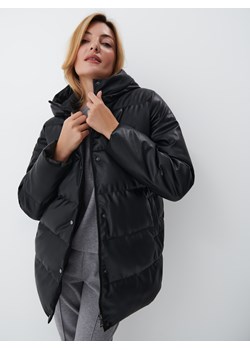 Mohito - Pikowana kurtka z kapturem - Czarny ze sklepu Mohito w kategorii Kurtki damskie - zdjęcie 152310556