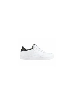 Sneakers Reebok CLUB C CLEAN GW5112 ze sklepu ccc.eu w kategorii Buty sportowe dziecięce - zdjęcie 152325328