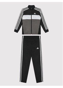 adidas Dres Essentials Track GN3970 Czarny Regular Fit ze sklepu MODIVO w kategorii Dresy chłopięce - zdjęcie 152503429