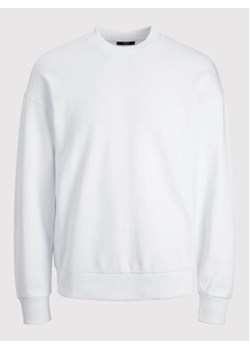 Jack&Jones PREMIUM Bluza Blakam 12206439 Biały Regular Fit ze sklepu MODIVO w kategorii Bluzy męskie - zdjęcie 152507585