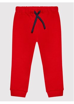 United Colors Of Benetton Spodnie dresowe 3J70I0041 Czerwony Regular Fit ze sklepu MODIVO w kategorii Spodnie i półśpiochy - zdjęcie 152534577