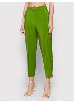 United Colors Of Benetton Spodnie materiałowe 4NTMDF00Y Zielony Regular Fit ze sklepu MODIVO w kategorii Spodnie damskie - zdjęcie 152547035