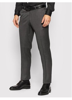 Carl Gross Spodnie garniturowe Cg Flann 061S0-70 Szary Regular Fit ze sklepu MODIVO w kategorii Spodnie męskie - zdjęcie 152549498