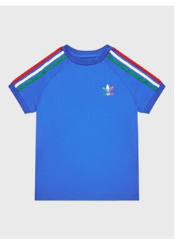 adidas T-Shirt adicolor 3-Stripes HL9410 Niebieski Loose Fit ze sklepu MODIVO w kategorii T-shirty chłopięce - zdjęcie 152571878