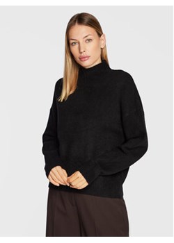 Gina Tricot Sweter Livia 17740 Czarny Relaxed Fit ze sklepu MODIVO w kategorii Swetry damskie - zdjęcie 152572647