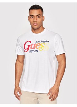 Guess T-Shirt M2YI07 K9RM1 Biały Regular Fit ze sklepu MODIVO w kategorii T-shirty męskie - zdjęcie 152587129