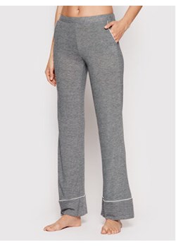 Etam Spodnie piżamowe Warm Day 6515997 Szary Regular Fit ze sklepu MODIVO w kategorii Piżamy damskie - zdjęcie 152588847