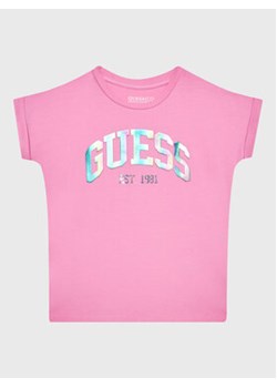 Guess T-Shirt J3RI33 K6YW1 Różowy Regular Fit ze sklepu MODIVO w kategorii Bluzki dziewczęce - zdjęcie 152591957