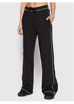 Local Heroes Sweatpants Lucid Dream SS22P0011 Black Regular Fit from the MODIVO store in the category Women's pants - photo 152605525