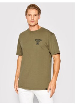 DC T-Shirt Crack Of Dawn ADYZT05112 Zielony Standard Fit ze sklepu MODIVO w kategorii T-shirty męskie - zdjęcie 152616637
