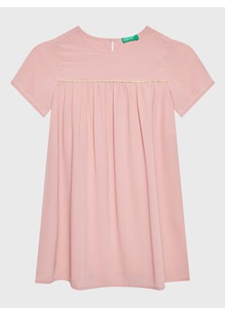 United Colors Of Benetton Sukienka elegancka 493VCV00U Różowy Regular Fit ze sklepu MODIVO w kategorii Sukienki dziewczęce - zdjęcie 152625637