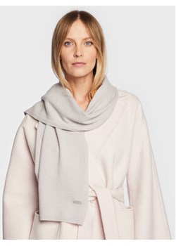 Calvin Klein Szal K60K609924 Szary ze sklepu MODIVO w kategorii Szaliki i chusty damskie - zdjęcie 152630565