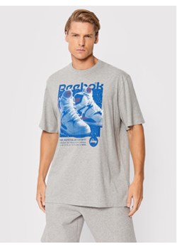 Reebok T-Shirt Series Retro Pump HS4849 Szary Oversize ze sklepu MODIVO w kategorii T-shirty męskie - zdjęcie 152641129