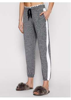 DKNY Spodnie piżamowe YI2722471 Szary Regular Fit ze sklepu MODIVO w kategorii Piżamy damskie - zdjęcie 152643317