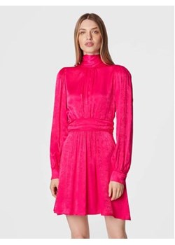 Please Sukienka koktajlowa A1CYNW0000 Różowy Regular Fit ze sklepu MODIVO w kategorii Sukienki - zdjęcie 152652508