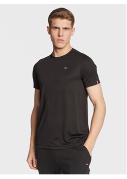 Tommy Hilfiger T-Shirt Essential Training MW0MW27936 Czarny Regular Fit ze sklepu MODIVO w kategorii T-shirty męskie - zdjęcie 152671196