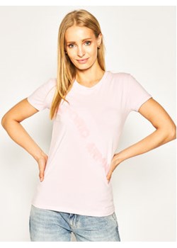 Emporio Armani T-Shirt 3H2T6F 2JQAZ 0322 Różowy Regular Fit ze sklepu MODIVO w kategorii Bluzki damskie - zdjęcie 152692877