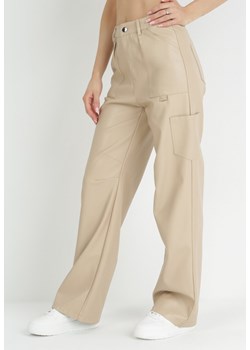 Jasnobeżowe Spodnie Szerokie z Imitacji Skóry Ononi ze sklepu Born2be Odzież w kategorii Spodnie damskie - zdjęcie 152694936