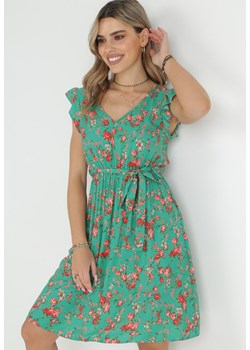 Zielona Sukienka z Gumką w Pasie z Wiskozy w Kwiaty Chrysa ze sklepu Born2be Odzież w kategorii Sukienki - zdjęcie 152705487