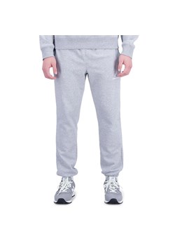 Spodnie New Balance MP31539AG - szare ze sklepu streetstyle24.pl w kategorii Spodnie męskie - zdjęcie 152902769