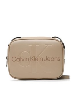Calvin Klein Jeans Torebka Sculpted Camera Bag 18 Mono K60K610275 Beżowy ze sklepu MODIVO w kategorii Listonoszki - zdjęcie 152914208