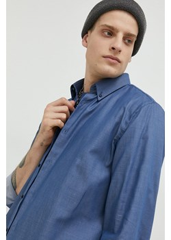 HUGO koszula męska kolor granatowy slim z kołnierzykiem button-down ze sklepu ANSWEAR.com w kategorii Koszule męskie - zdjęcie 152949308