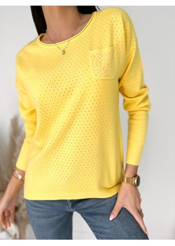 Żółty Sweterek z Ozdobną Kieszonką ze sklepu ModnaKiecka.pl w kategorii Swetry damskie - zdjęcie 152993036
