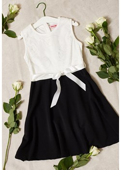 Czarno-Biała Sukienka z Cekinami i Wiązanym Paskiem Agasia ze sklepu Born2be Odzież w kategorii Sukienki dziewczęce - zdjęcie 153023566