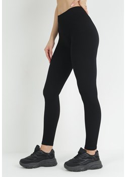 Czarne Prążkowane Legginsy Saleen ze sklepu Born2be Odzież w kategorii Spodnie damskie - zdjęcie 153059769