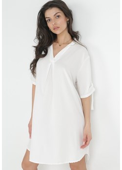 Biała Pudełkowa Sukienka Mini z Kołnierzykiem Zeena ze sklepu Born2be Odzież w kategorii Sukienki - zdjęcie 153138387