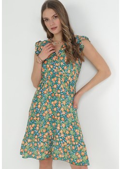 Zielona Rozkloszowana Sukienka z Wiskozy w Kwiaty Evalis ze sklepu Born2be Odzież w kategorii Sukienki - zdjęcie 153162098