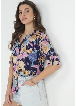 Granatowa Koszula w Kolorowe Kwiaty z WIskozy Chelsy ze sklepu Born2be Odzież w kategorii Koszule damskie - zdjęcie 153232288