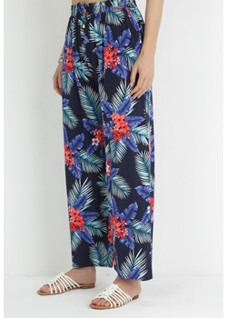 Granatowe Spodnie w Kwiaty z Gumką w Talii i Regularnym Stanem Learine ze sklepu Born2be Odzież w kategorii Spodnie damskie - zdjęcie 153232518