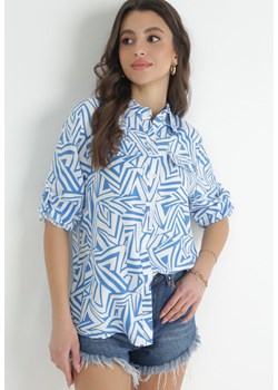 Niebiesko-Biała Koszula z Wiskozy w Fantazyjny Print Valyna ze sklepu Born2be Odzież w kategorii Koszule damskie - zdjęcie 153238925