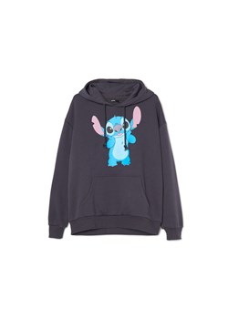 Cropp - Ciemnoszara bluza z kapturem Lilo i Stitch - szary ze sklepu Cropp w kategorii Bluzy damskie - zdjęcie 153343526