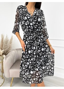 Czarna Sukienka w Biały Wzór z Paskiem ze sklepu ModnaKiecka.pl w kategorii Sukienki - zdjęcie 153367917