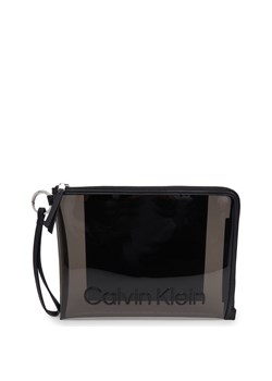 Calvin Klein Kosmetyczka CK SUMMER LARGE FLAT POUCH TPU ze sklepu Gomez Fashion Store w kategorii Kosmetyczki - zdjęcie 153370726